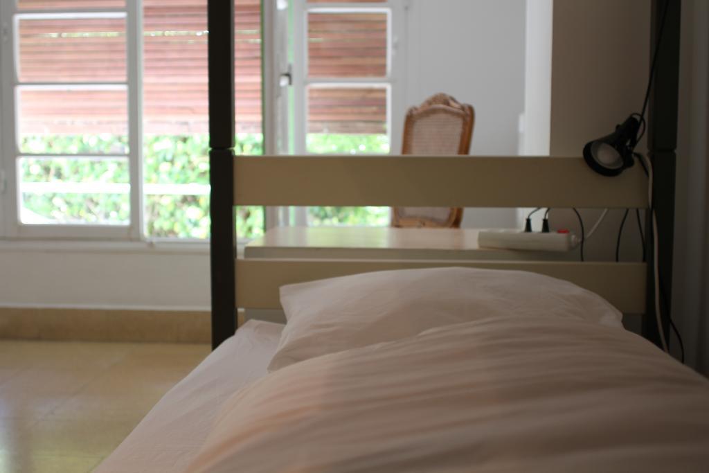 Bed in een Slaapzaal met 6 Bedden
