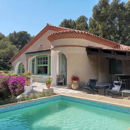 Cassis Hostel-2