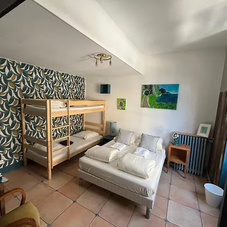 Cassis Hostel-3
